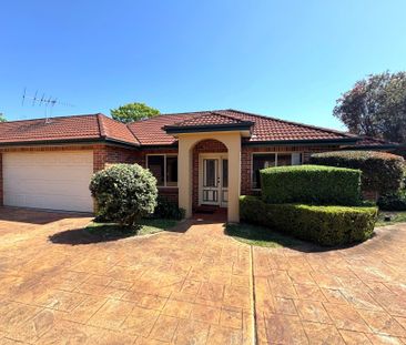 Spacious 3 Bedroom Full Brick Villa - Photo 5
