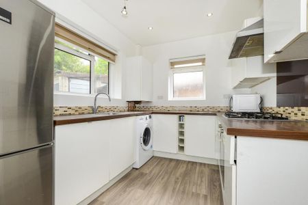 3 bedroom house to rent - Photo 3