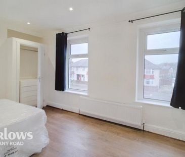 4 bedroom terraced house to rent - Photo 5