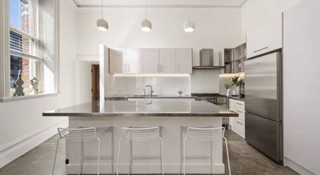 Historic Luxury Rental – Wellington Central - Photo 2