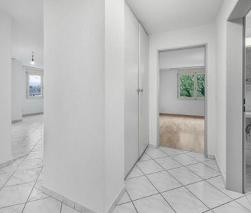 Moderne 3.5-Zimmer-Wohnung mit grossem Balkon in Münchwilen - hell,... - Foto 3