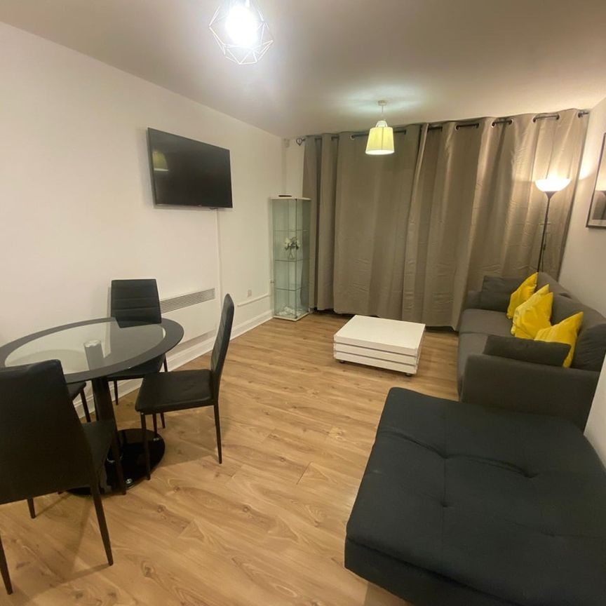 2 Bed Flat, Southside, B5 - Photo 1