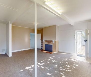 260 Pacific Highway, Belmont North NSW 2280 - Photo 1