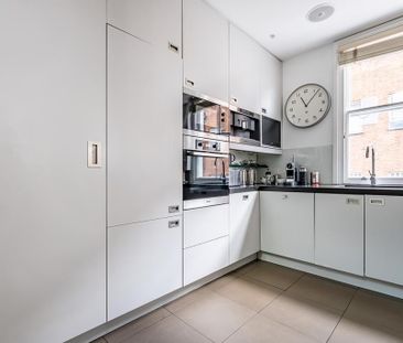 5 bedroom mews to rent - Photo 4