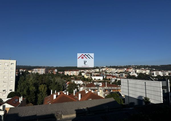 Apartamento T4 em Coimbra