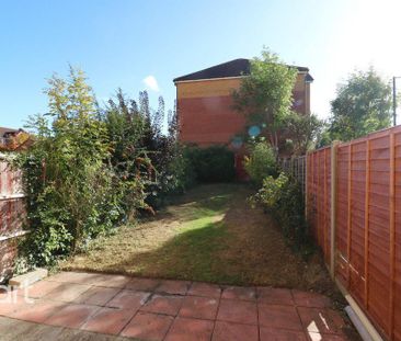 5 bedroom semi-detached house to rent - Photo 5