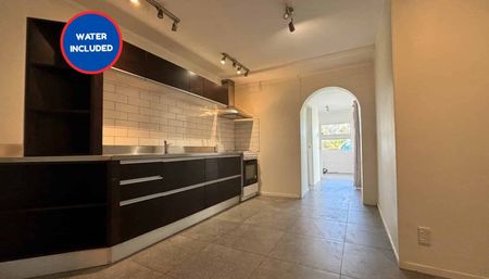 3-Bedroom Downstairs Unit in the Heart of Paku... - Photo 4