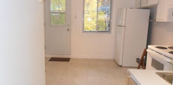 LOGEMENT A LOUER - Photo 2