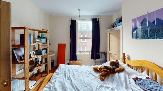 2 bedroom terraced house to rent - Photo 1