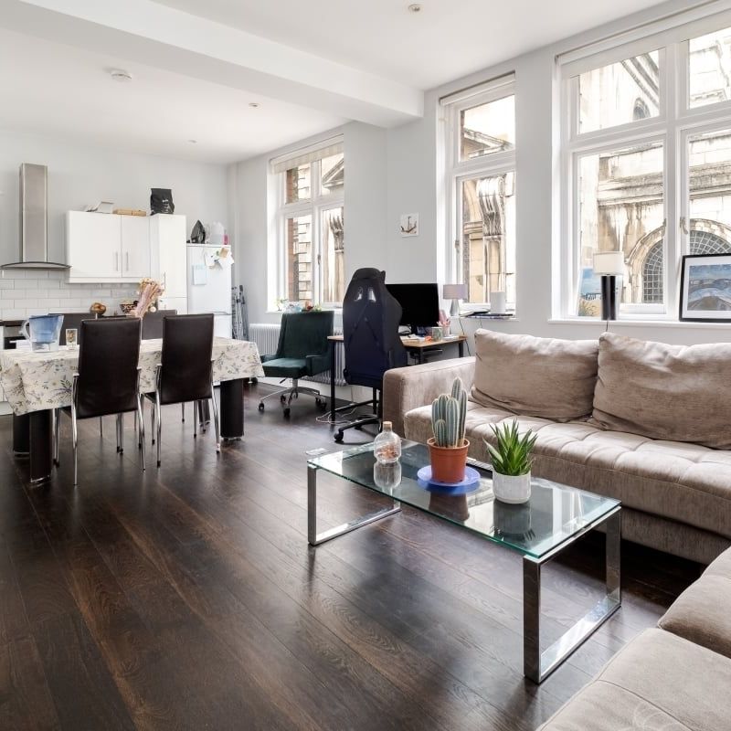 2 bedroom flat to rent - Photo 1