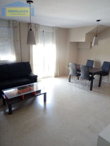 Alquiler Habitación en Avda. Andalucía, Jaén - Photo 3