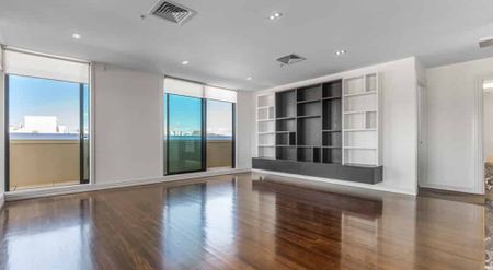 Top Floor of the Heard's Building - Photo 3