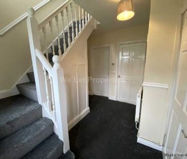 5 bedroom property to rent in Ormskirk - Photo 4