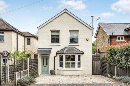 4 bedroom detached house to rent - Photo 5