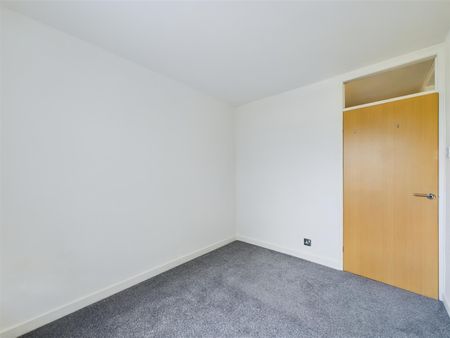 The Cliff, Wallasey, 2 bedroom, Flat - Purpose Built - Photo 4