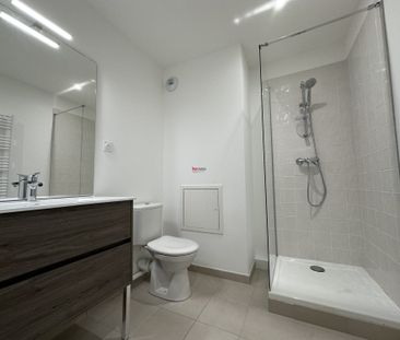 Location Appartement 2 pièces 64m² SECLIN 59113 - Photo 4