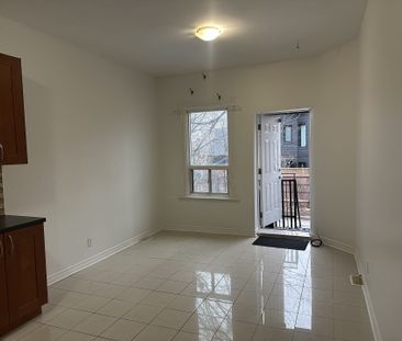 For Lease - 1504 Queen Street Unit# 2B, Toronto, Ontario - Photo 1