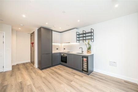 Astell Road, London, SE3 9EH - Photo 4