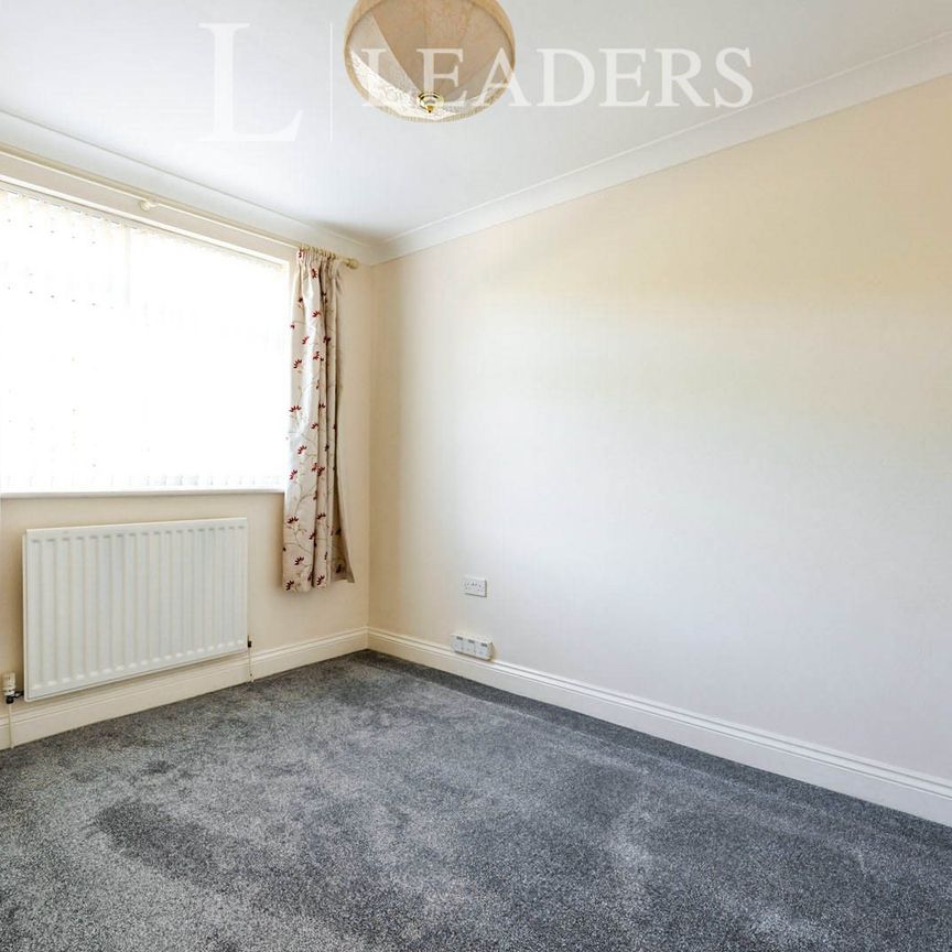 2 bedroom bungalow to rent Well Road, Pagham - Photo 1