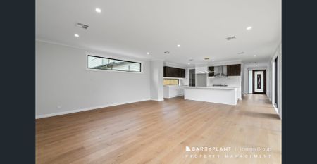 Brand New Spacious Townhome – Modern Living at Its Best! - Photo 2