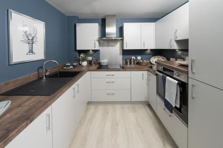 1 bedroom retirement property to rent - Photo 4