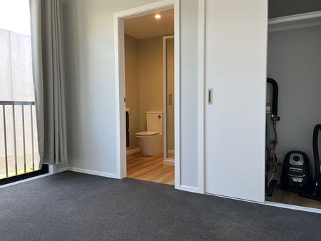 1 Bedroom Furnished Terrace in Lower Hutt CBD - Photo 3