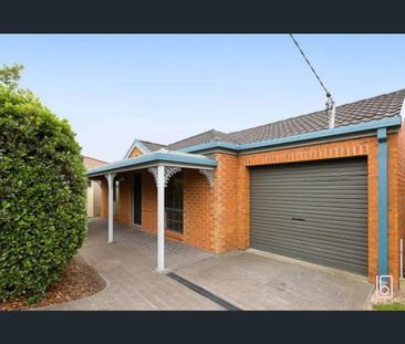33 Roper Road, Blue Haven, NSW 2262 - Photo 1