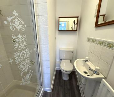 1 Bedroom Apartment To Let - Photo 3