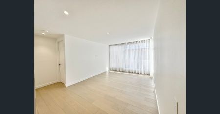 Modern Luxury Living in Glen Waverley - Photo 3