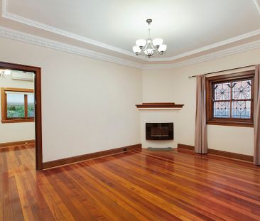 18 Aboud Avenue, Kingsford. - Photo 2