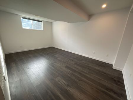 For Lease - 152 Maravista Drive, Barrhaven, Ontario - Photo 5