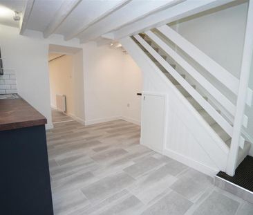 2 bedroom terraced house to rent - Photo 6