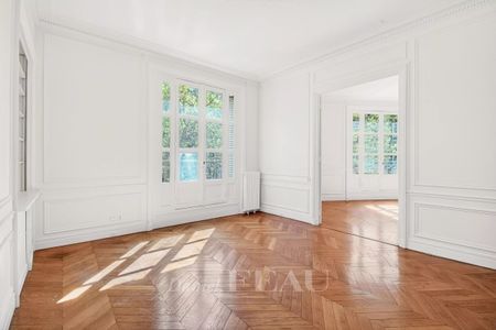 Appartement à louer à Paris 7Ème - Photo 2
