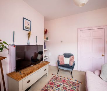 Walcot Buildings - Photo 1