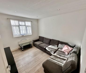 Bilton Road, Greenford - Photo 4