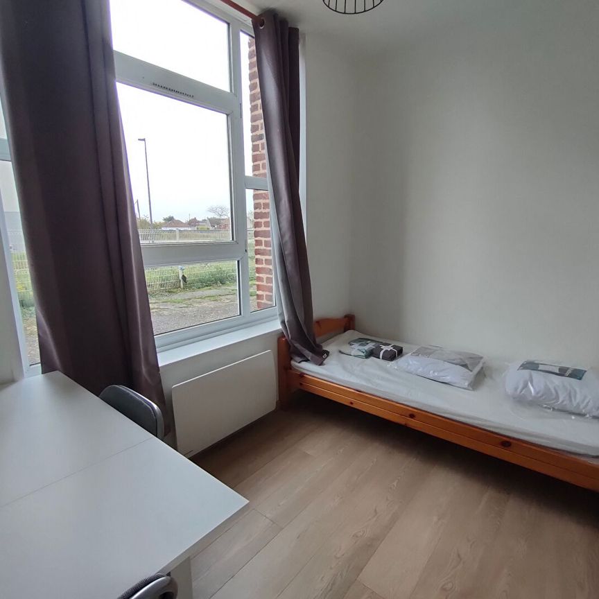 Location Appartement 1 pièce 11m² - Photo 1