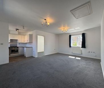 2 bedroom maisonette to rent - Photo 2