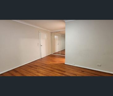 Excellent Family Townhouse...Three Bedrooms!! - Photo 6