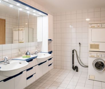 Generous duplex apartment with far-reaching views - Photo 5