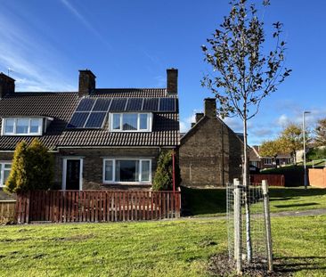 2 bedroom end of terrace house to rent - Photo 2