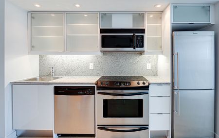 For Lease - 25 Telegram Mews Unit# 4509, Toronto, Ontario - Photo 4