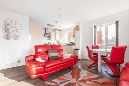 Berryfields, Aylesbury, HP18 - Photo 4