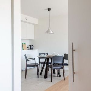 Serviceflat / Assistentiewoning te huur in Ronse voor € 920 met 1 slaapkamer - Photo 2