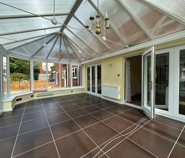 5 bedroom detached house to rent - Photo 5