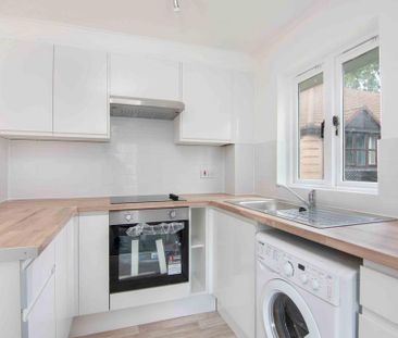 2 bedroom flat to rent - Photo 6
