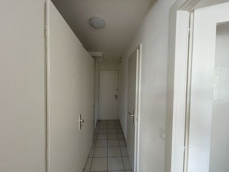 Appartement de 2 pièces au 1er étage à louer - Photo 3