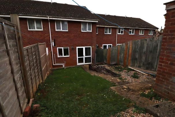 3 bedroom semi-detached house to rent - Photo 1