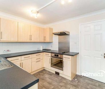 May Tree Close, Winchester, SO22 - Photo 1