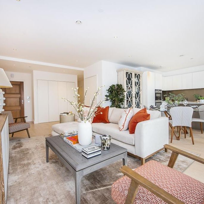 3 bedroom flat to rent - Photo 1