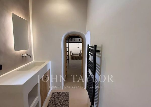 Cala Llonga, Balearic Islands 07849